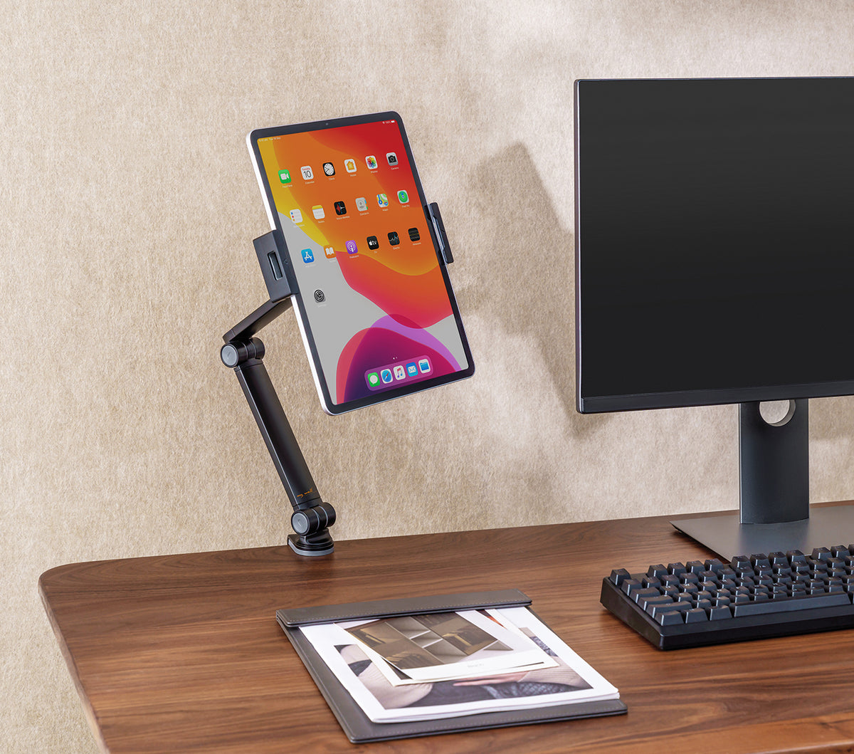 my wall Vollbeweglicher Tischhalter für Tablets & Smartphones (HT 33 L)